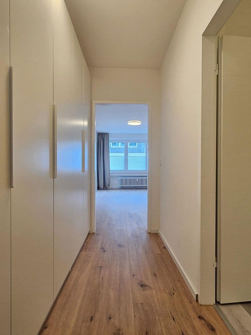 Prenájom bytu 1-izbový 35 m², Mauerstr. 18, Düsseldorf, Severné Porýnie - Westfálsko Prenájom bytu 1-izbový 35 m², Mauerstr. 18, Düsseldorf, Severné Porýnie - Westfálsko
