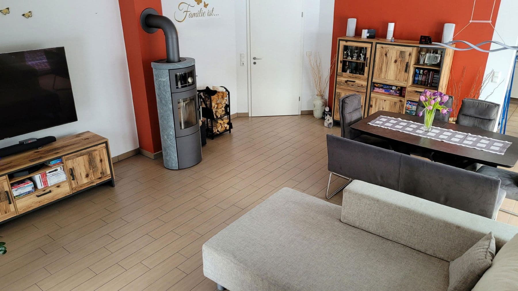 Predaj domu 137 m², pozemek 903 m², Buchholz in der Nordheide, Dolné Sasko Predaj domu 137 m², pozemek 903 m², Buchholz in der Nordheide, Dolné Sasko