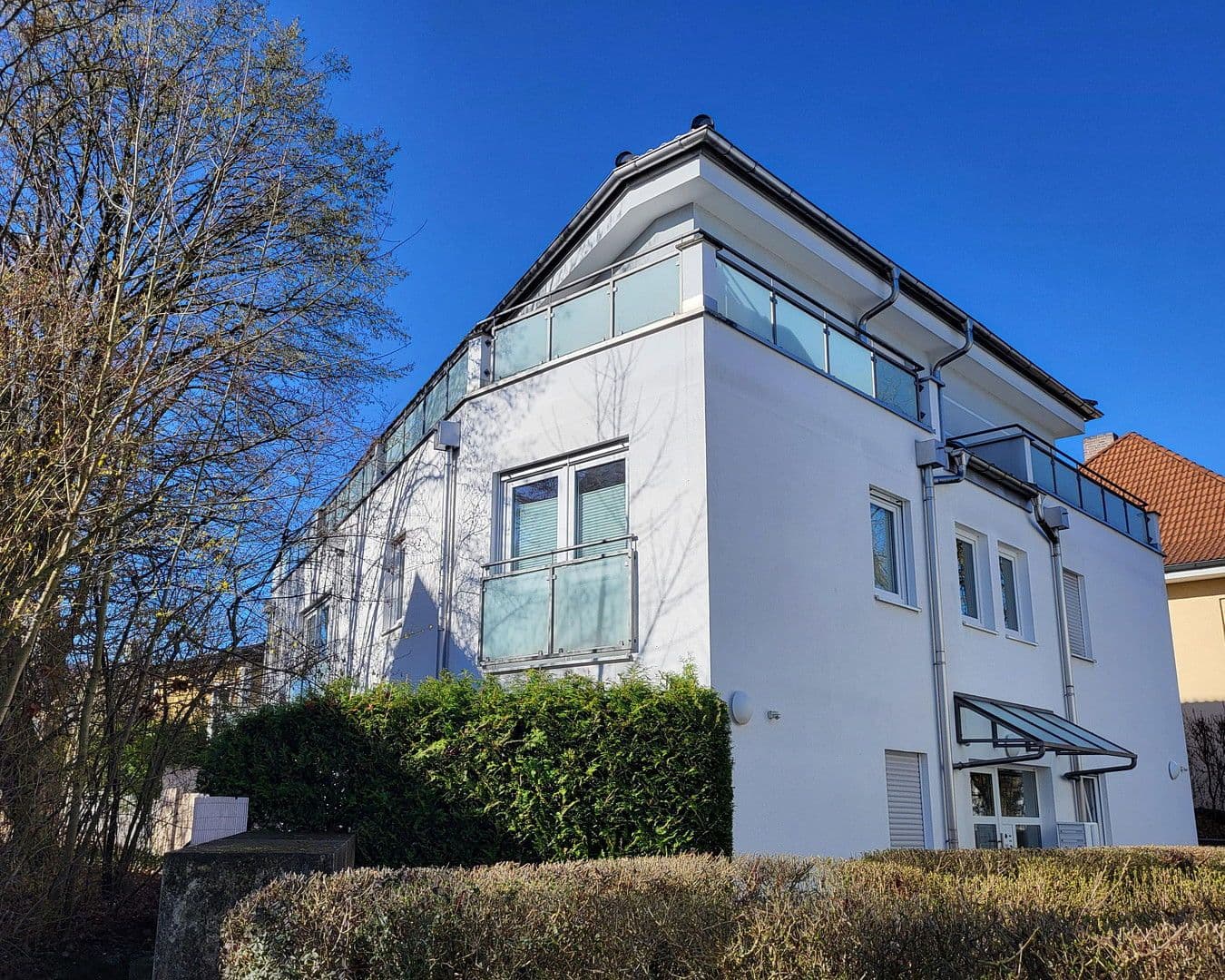 Prenájom bytu 4-izbový 90 m², München, Bavorsko Prenájom bytu 4-izbový 90 m², München, Bavorsko