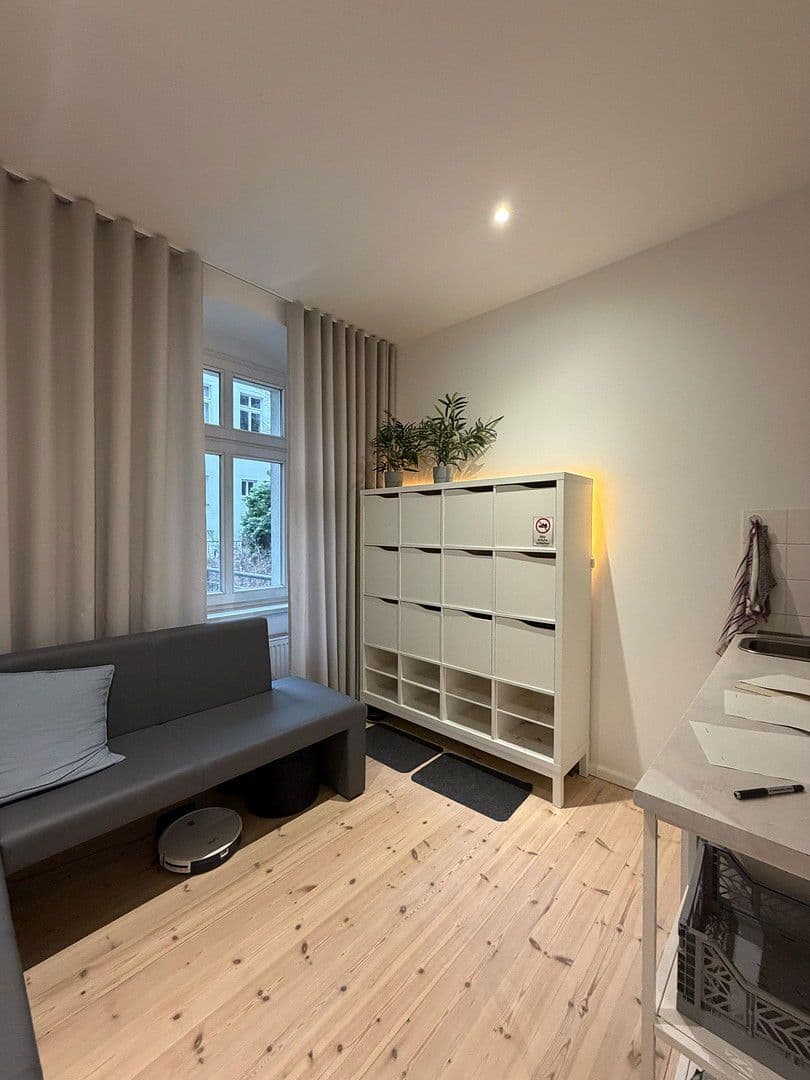 Predaj kancelárie 91 m², Bänschstraße 74, Berlin, Berlín Predaj kancelárie 91 m², Bänschstraße 74, Berlin, Berlín