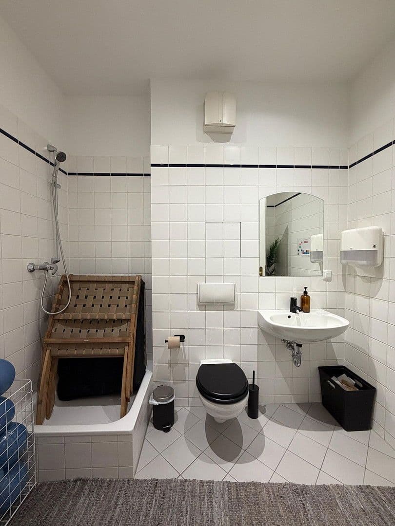 Predaj kancelárie 91 m², Bänschstraße 74, Berlin, Berlín Predaj kancelárie 91 m², Bänschstraße 74, Berlin, Berlín