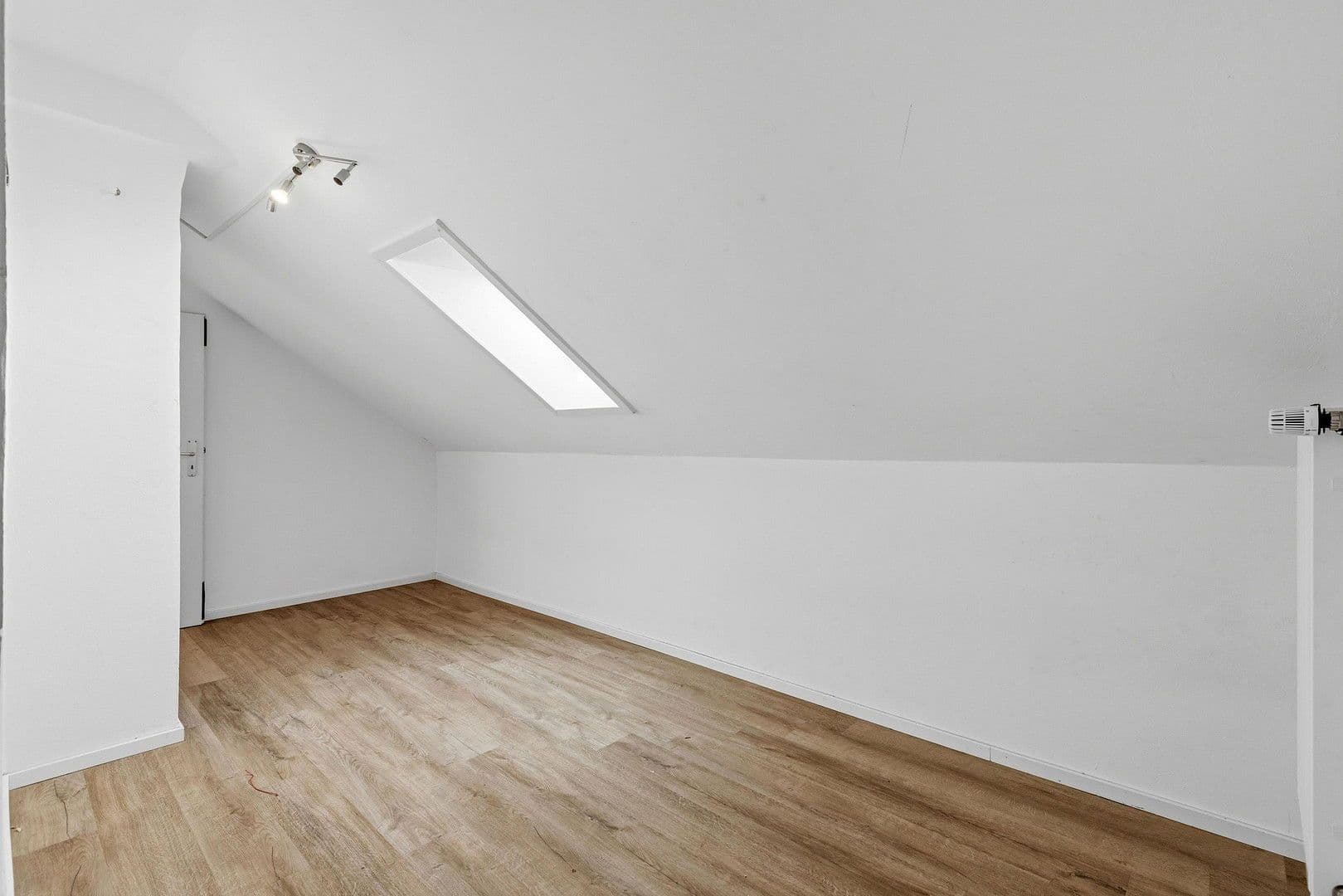 Predaj domu 110 m², pozemek 174 m², Veldener Str. 116, München, Bavorsko Predaj domu 110 m², pozemek 174 m², Veldener Str. 116, München, Bavorsko