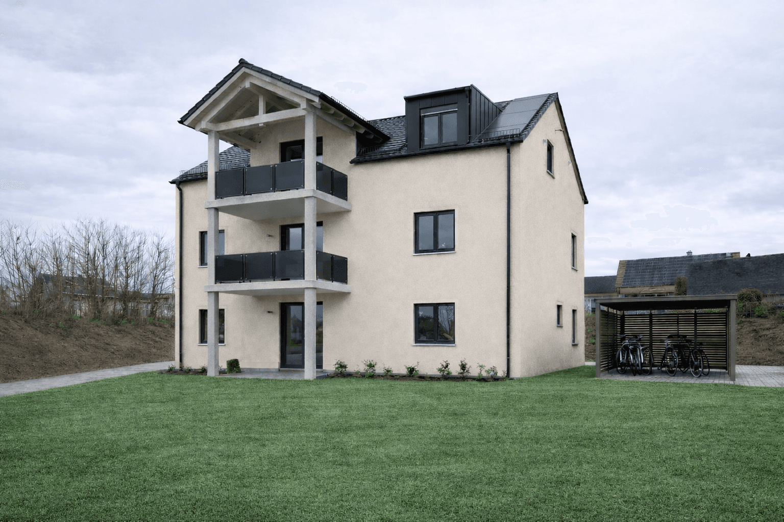 Prenájom bytu 4-izbový 84 m², Brahmsstr. 28, Großmehring, Bavorsko Prenájom bytu 4-izbový 84 m², Brahmsstr. 28, Großmehring, Bavorsko