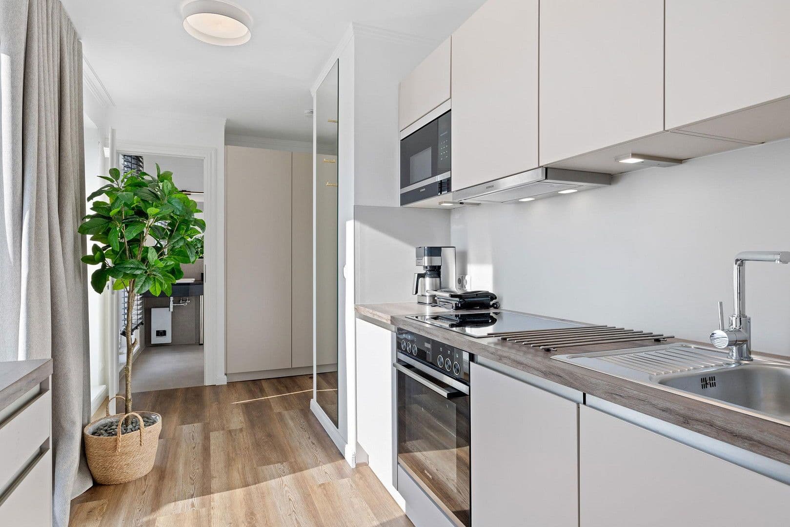 Predaj domu 361 m², pozemek 1.330 m², Tannenstraße 7 c, Kühlungsborn, Meklenbursko-Predpomoransko Predaj domu 361 m², pozemek 1.330 m², Tannenstraße 7 c, Kühlungsborn, Meklenbursko-Predpomoransko