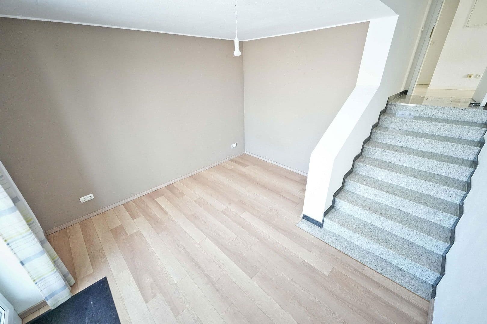 Prenájom bytu 3-izbový 92 m², Schachtgasse 24, Kupferberg, Bavorsko Prenájom bytu 3-izbový 92 m², Schachtgasse 24, Kupferberg, Bavorsko