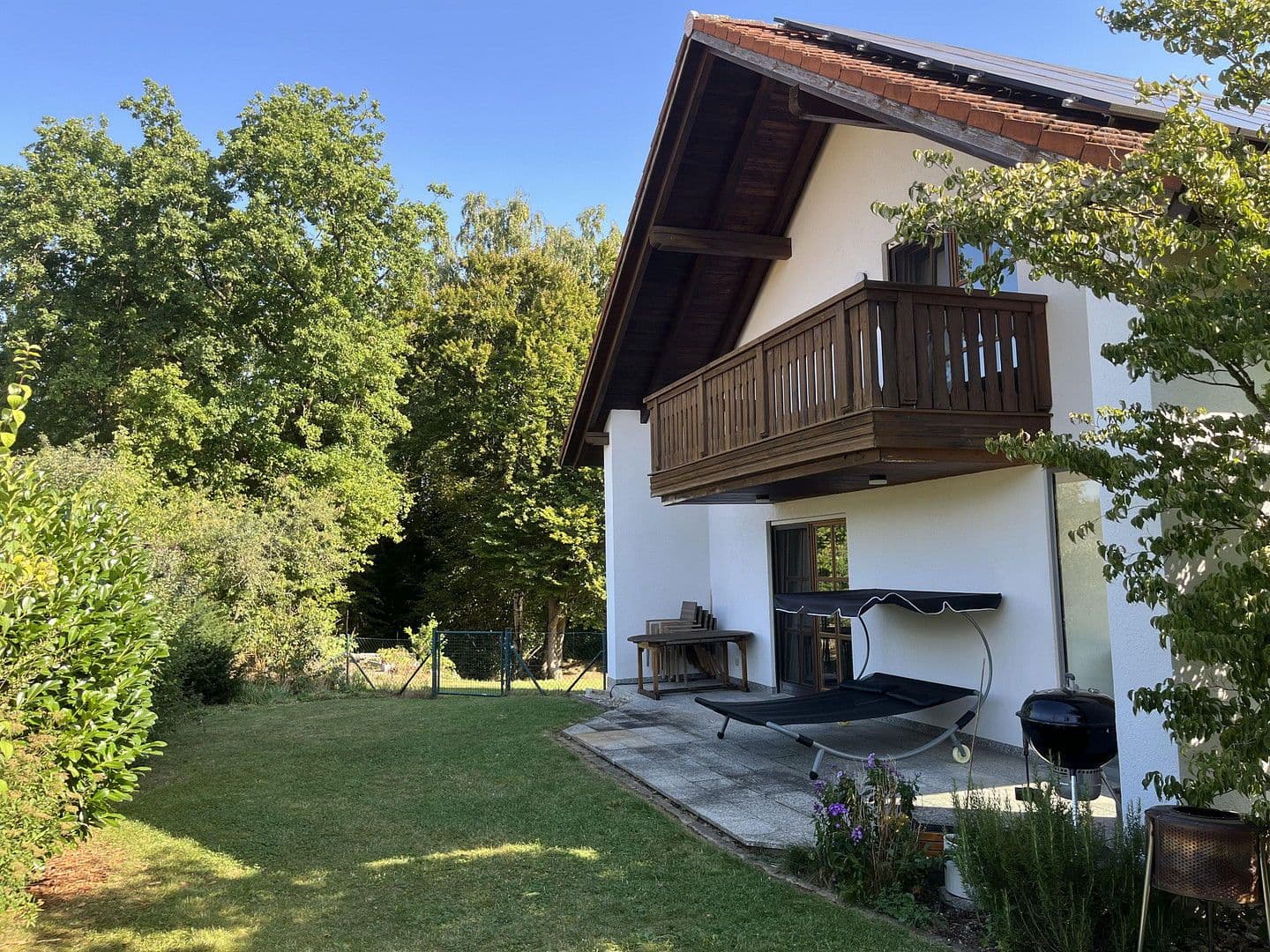 Predaj domu 245 m², pozemek 1.770 m², Nittendorf, Bavorsko Predaj domu 245 m², pozemek 1.770 m², Nittendorf, Bavorsko