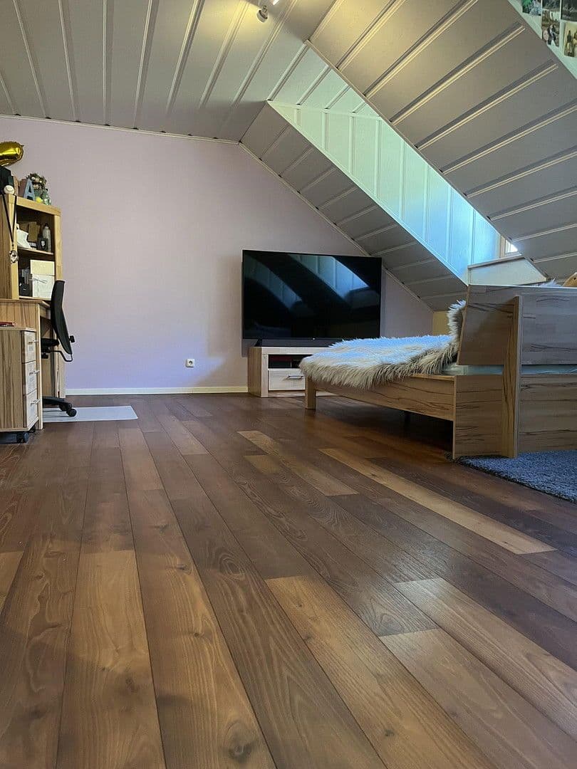 Predaj domu 245 m², pozemek 1.770 m², Nittendorf, Bavorsko Predaj domu 245 m², pozemek 1.770 m², Nittendorf, Bavorsko