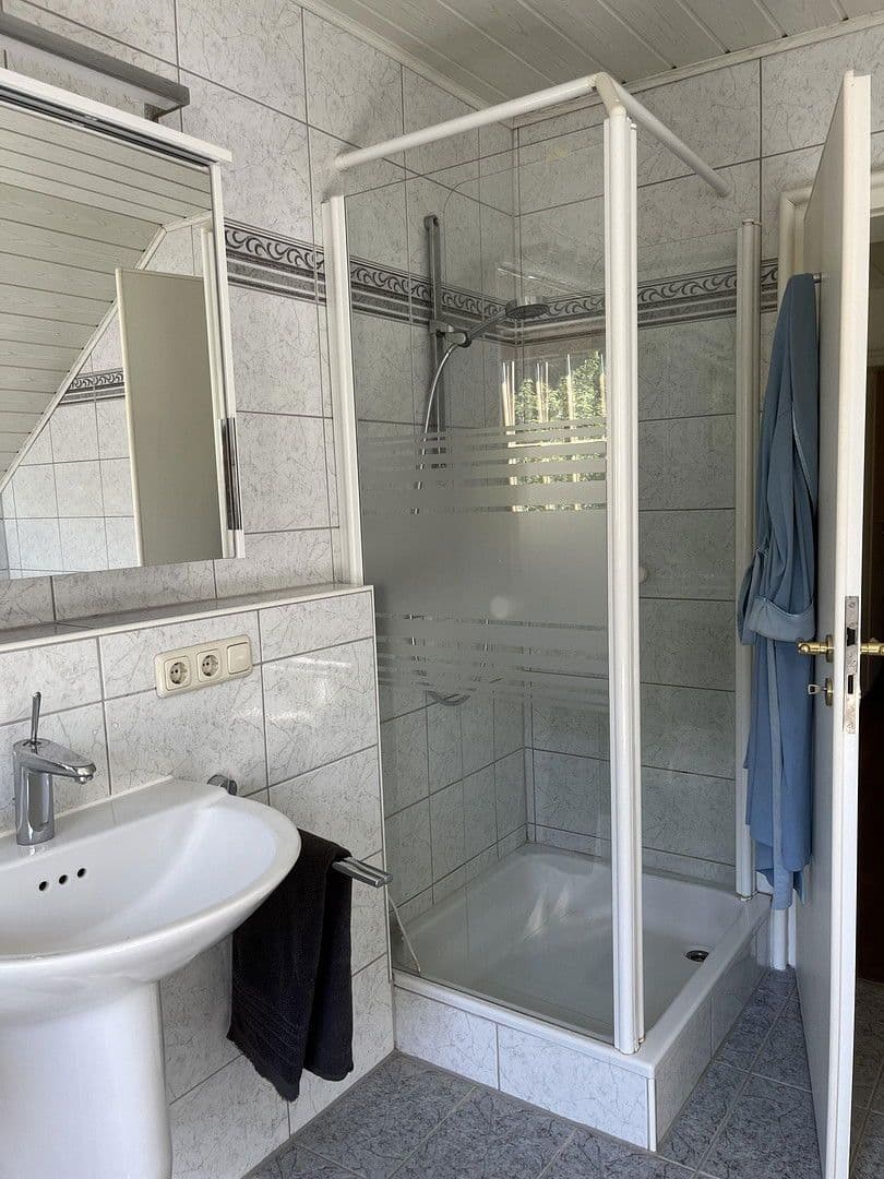 Predaj domu 245 m², pozemek 1.770 m², Nittendorf, Bavorsko Predaj domu 245 m², pozemek 1.770 m², Nittendorf, Bavorsko