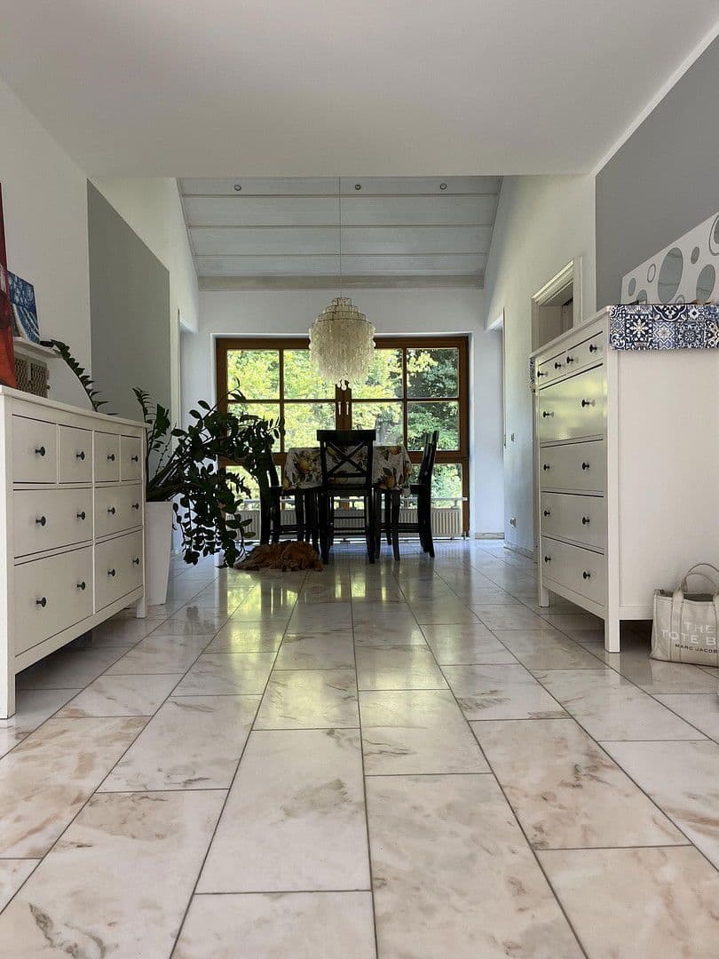 Predaj domu 245 m², pozemek 1.770 m², Nittendorf, Bavorsko Predaj domu 245 m², pozemek 1.770 m², Nittendorf, Bavorsko