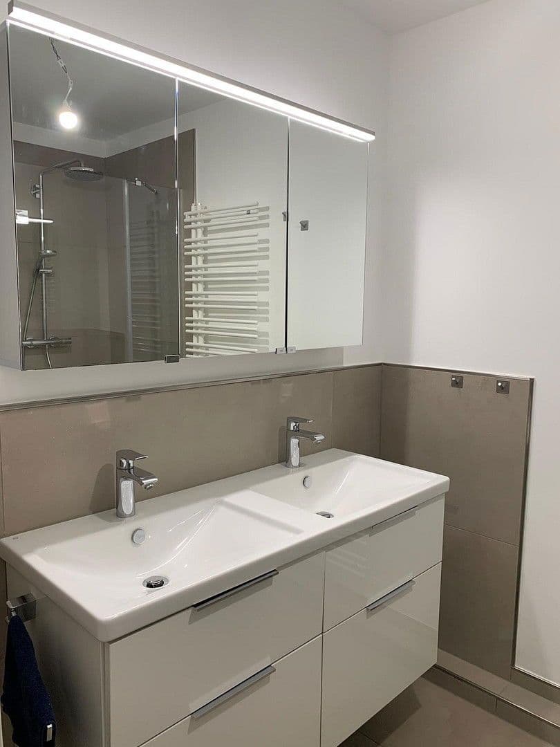 Predaj bytu 4-izbový 105 m², Hamburg, Hamburg Predaj bytu 4-izbový 105 m², Hamburg, Hamburg