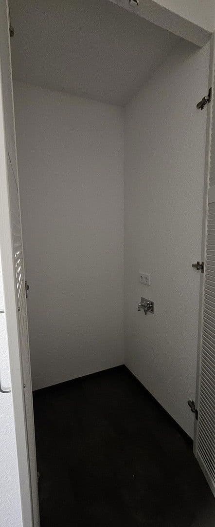 Prenájom bytu 1-izbový 37 m², Suhl, Durínsko Prenájom bytu 1-izbový 37 m², Suhl, Durínsko