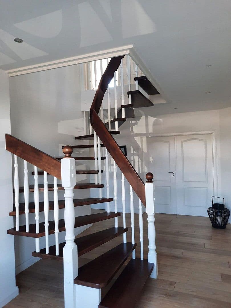 Predaj domu 174 m², pozemek 761 m², Neu Wulmstorf, Dolné Sasko Predaj domu 174 m², pozemek 761 m², Neu Wulmstorf, Dolné Sasko