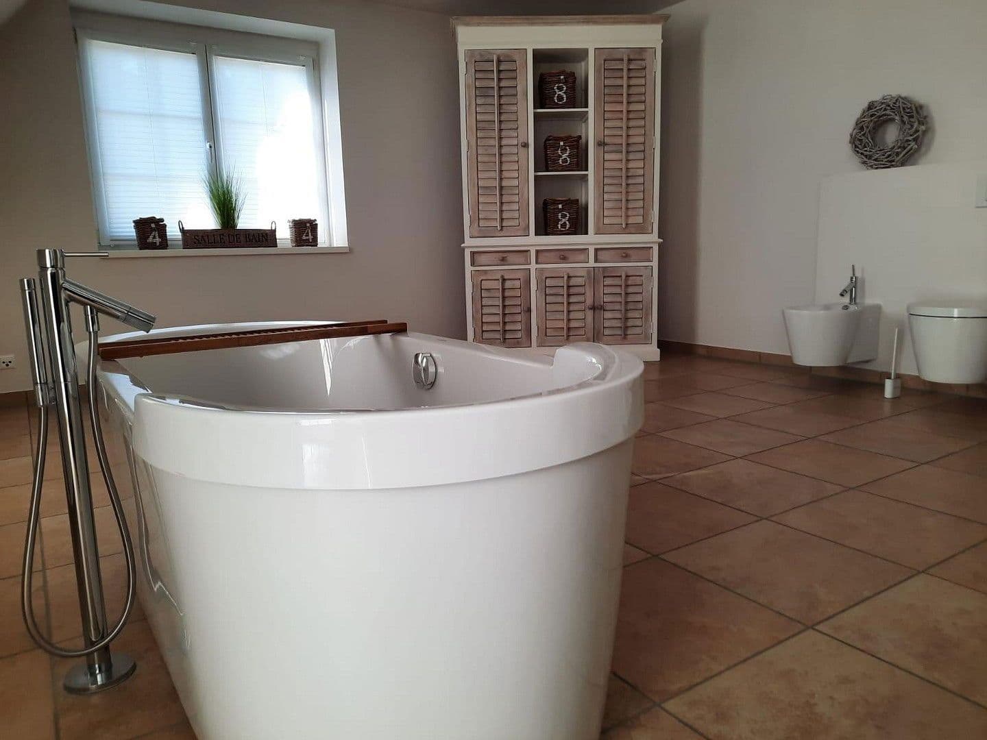 Predaj domu 174 m², pozemek 761 m², Neu Wulmstorf, Dolné Sasko Predaj domu 174 m², pozemek 761 m², Neu Wulmstorf, Dolné Sasko