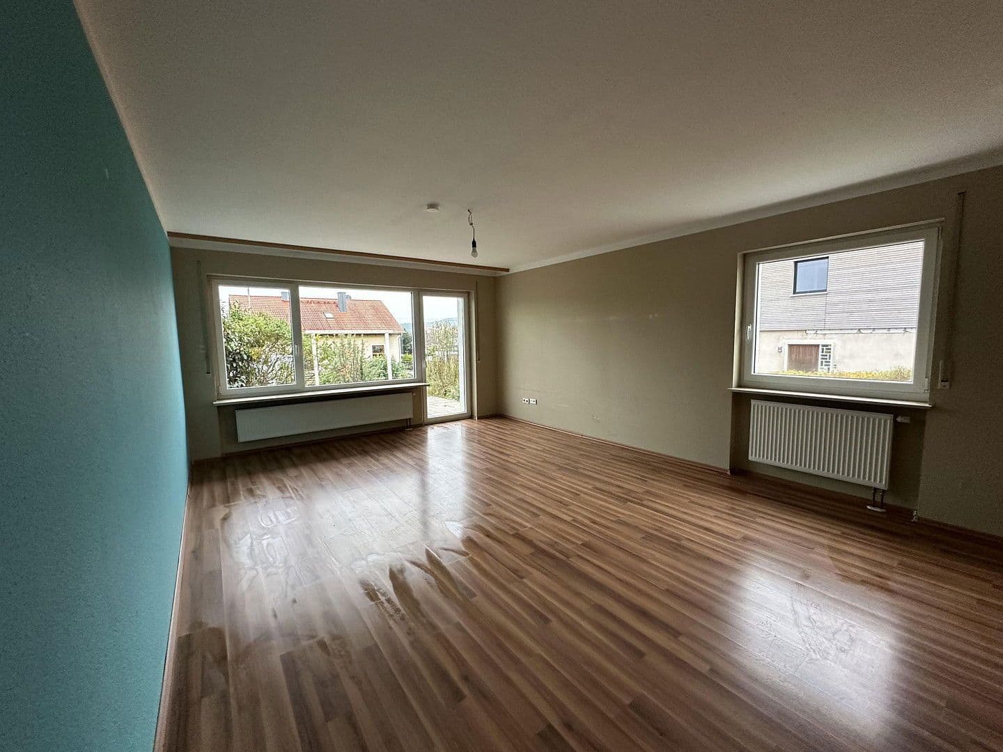 Predaj domu 199 m², pozemek 909 m², Buttenheim, Bavorsko Predaj domu 199 m², pozemek 909 m², Buttenheim, Bavorsko