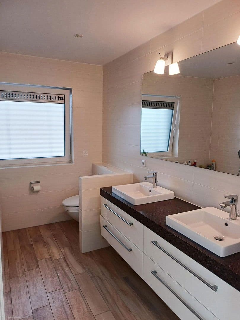 Predaj bytu 5-izbový 168 m², Frankfurt am Main, Hesensko Predaj bytu 5-izbový 168 m², Frankfurt am Main, Hesensko