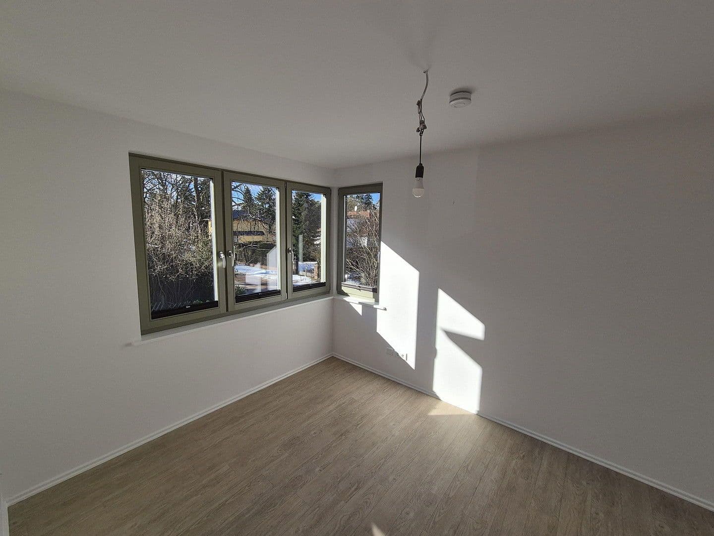 Prenájom bytu 2-izbový 67 m², Grünheide (Mark), Brandenbursko Prenájom bytu 2-izbový 67 m², Grünheide (Mark), Brandenbursko