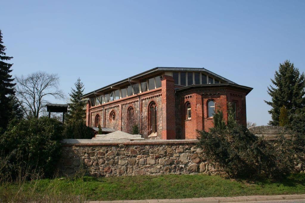 Predaj domu 120 m², pozemek 400 m², Ernst - Thälmann - Str. / Gartenstr., Fichtenhöhe, Brandenbursko Predaj domu 120 m², pozemek 400 m², Ernst - Thälmann - Str. / Gartenstr., Fichtenhöhe, Brandenbursko