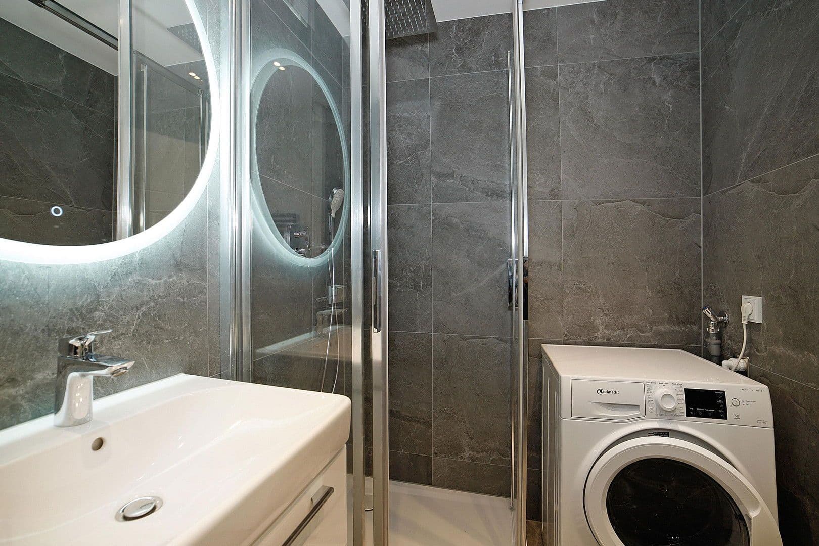 Prenájom bytu 1-izbový 47 m², Tettnanger Str. 4, München, Bavorsko Prenájom bytu 1-izbový 47 m², Tettnanger Str. 4, München, Bavorsko