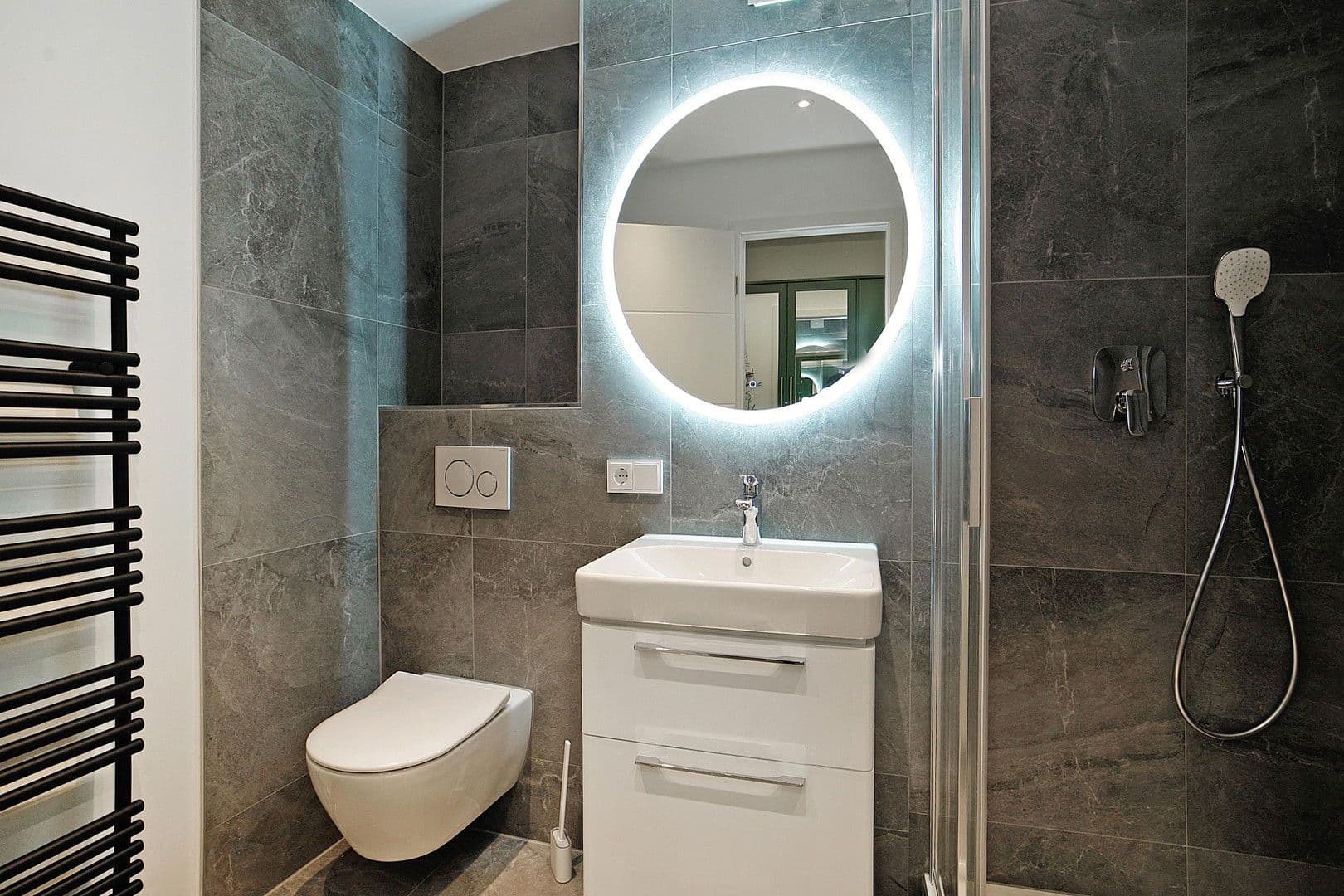 Prenájom bytu 1-izbový 47 m², Tettnanger Str. 4, München, Bavorsko Prenájom bytu 1-izbový 47 m², Tettnanger Str. 4, München, Bavorsko