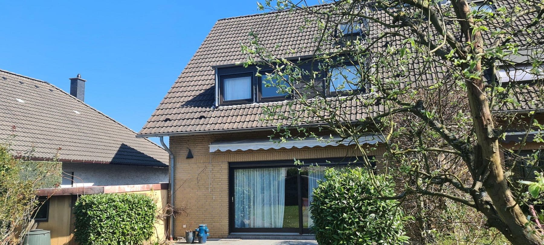 Predaj domu 156 m², pozemek 467 m², Gravenberger Weg 11, Langenfeld (Rheinland), Severné Porýnie - Westfálsko Predaj domu 156 m², pozemek 467 m², Gravenberger Weg 11, Langenfeld (Rheinland), Severné Porýnie - Westfálsko