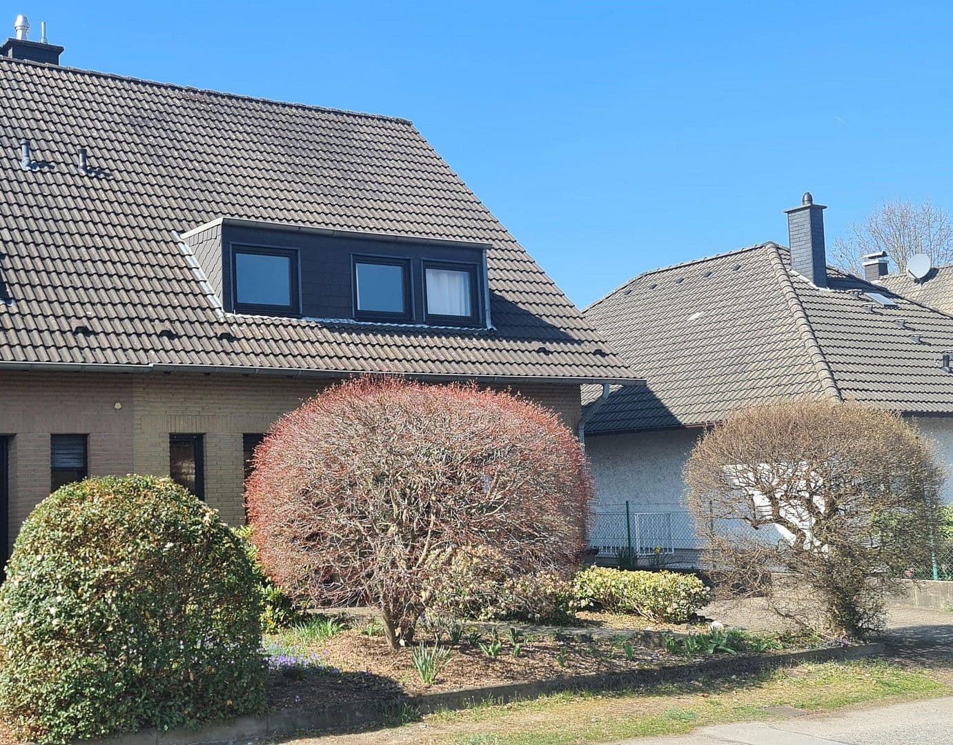 Predaj domu 156 m², pozemek 467 m², Gravenberger Weg 11, Langenfeld (Rheinland), Severné Porýnie - Westfálsko Predaj domu 156 m², pozemek 467 m², Gravenberger Weg 11, Langenfeld (Rheinland), Severné Porýnie - Westfálsko