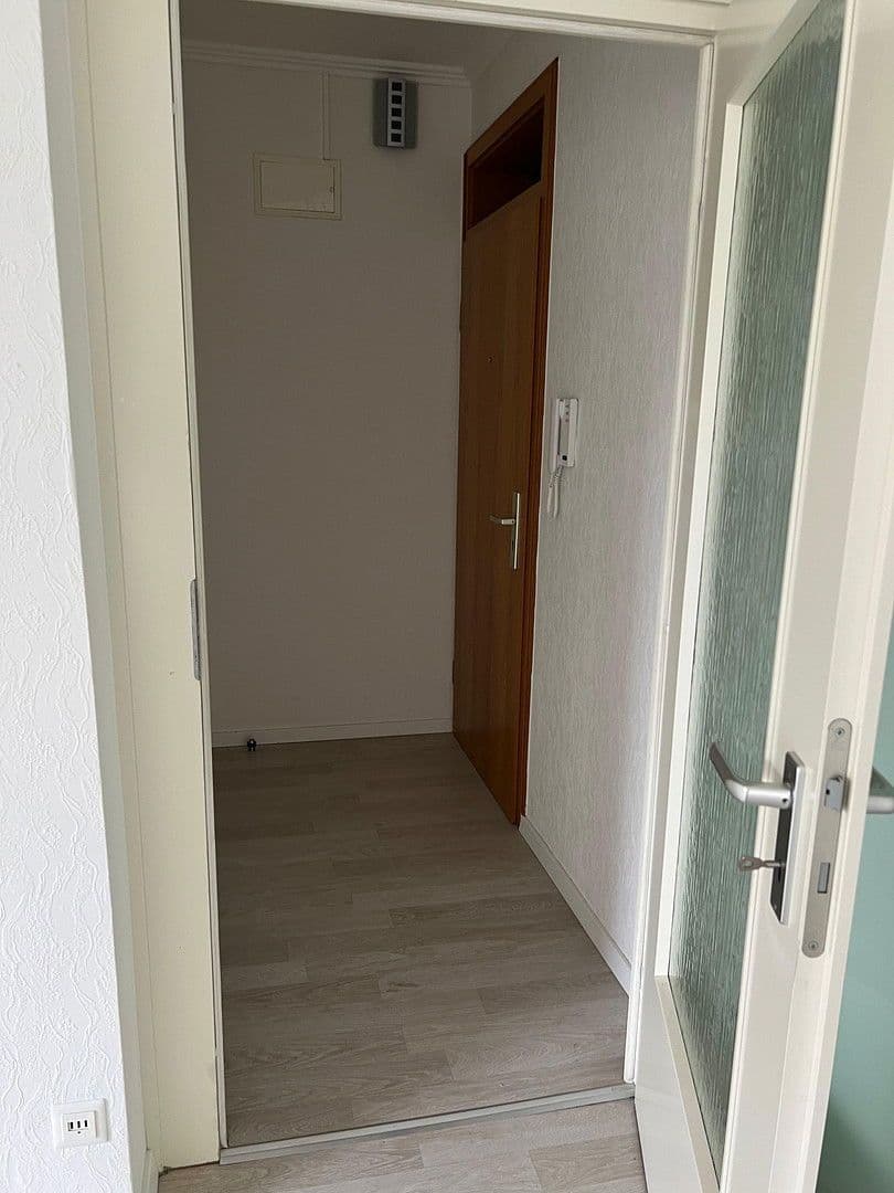 Prenájom bytu 4-izbový 86 m², Landwehrstraße 49, Bremen, Brémy Prenájom bytu 4-izbový 86 m², Landwehrstraße 49, Bremen, Brémy