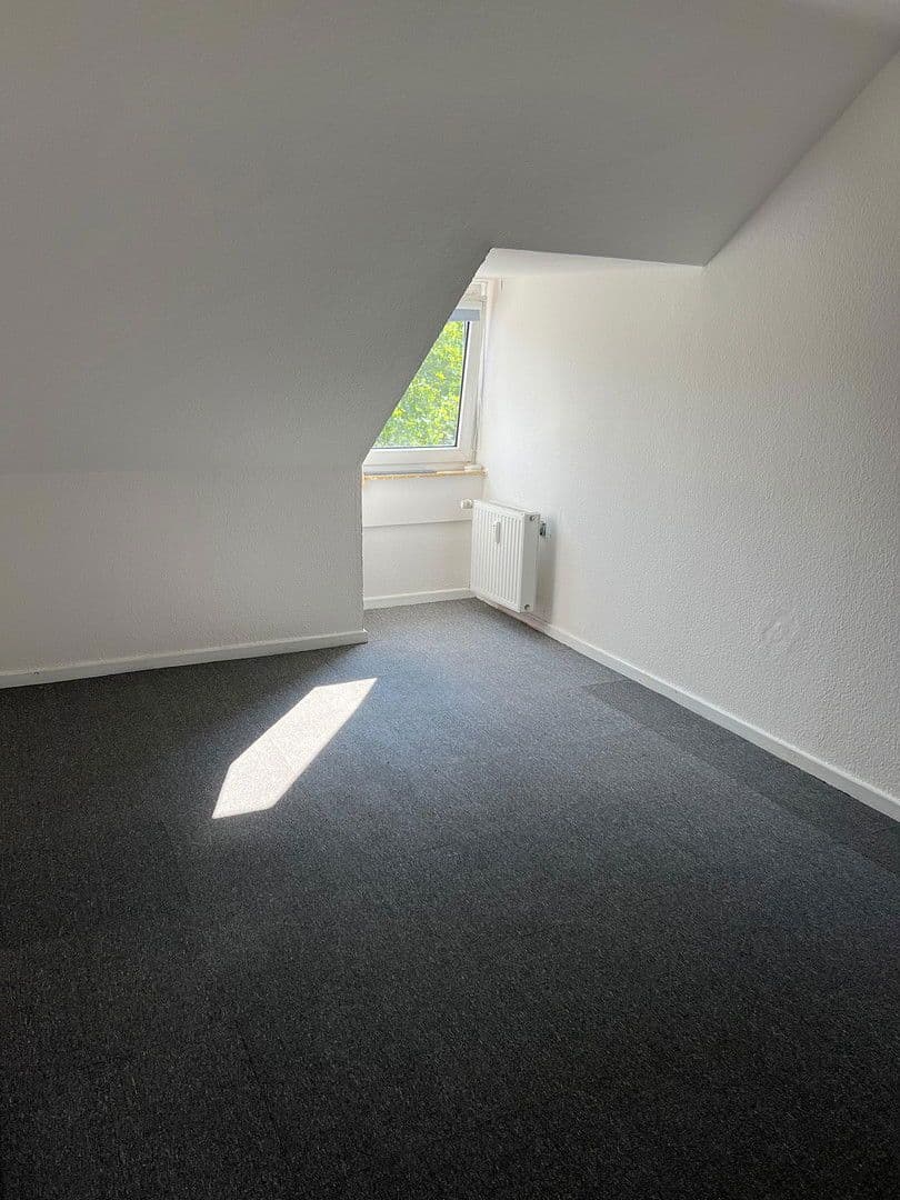 Prenájom bytu 4-izbový 86 m², Landwehrstraße 49, Bremen, Brémy Prenájom bytu 4-izbový 86 m², Landwehrstraße 49, Bremen, Brémy