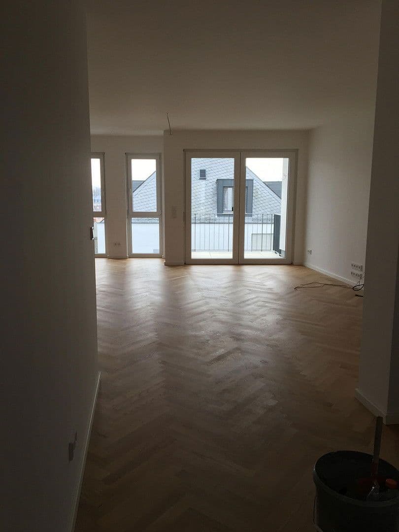 Prenájom bytu 2-izbový 59 m², Wiesbaden, Hesensko Prenájom bytu 2-izbový 59 m², Wiesbaden, Hesensko