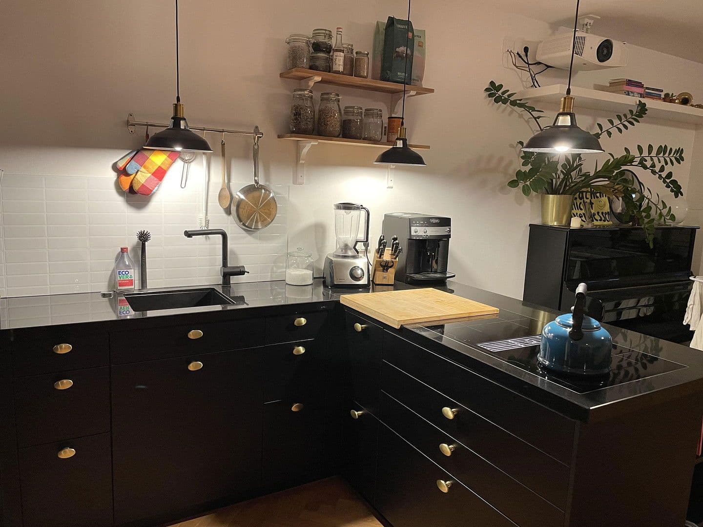 Prenájom bytu 2-izbový 59 m², Wiesbaden, Hesensko Prenájom bytu 2-izbový 59 m², Wiesbaden, Hesensko