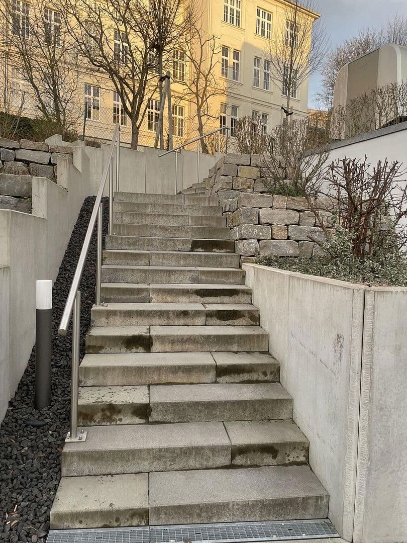 Prenájom bytu 2-izbový 59 m², Wiesbaden, Hesensko Prenájom bytu 2-izbový 59 m², Wiesbaden, Hesensko