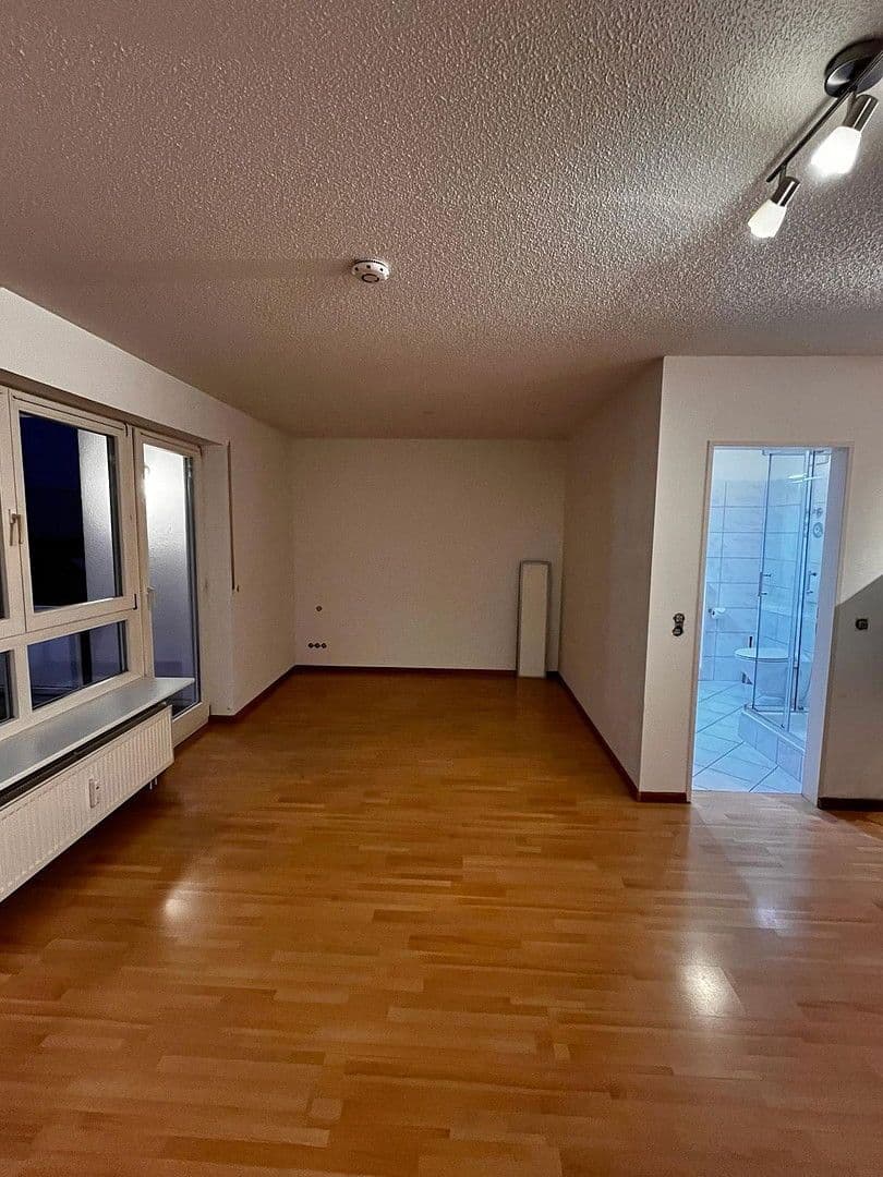 Prenájom bytu 1-izbový 36 m², Römerstraße 39, Lörrach, Bádensko-Wurttembersko Prenájom bytu 1-izbový 36 m², Römerstraße 39, Lörrach, Bádensko-Wurttembersko