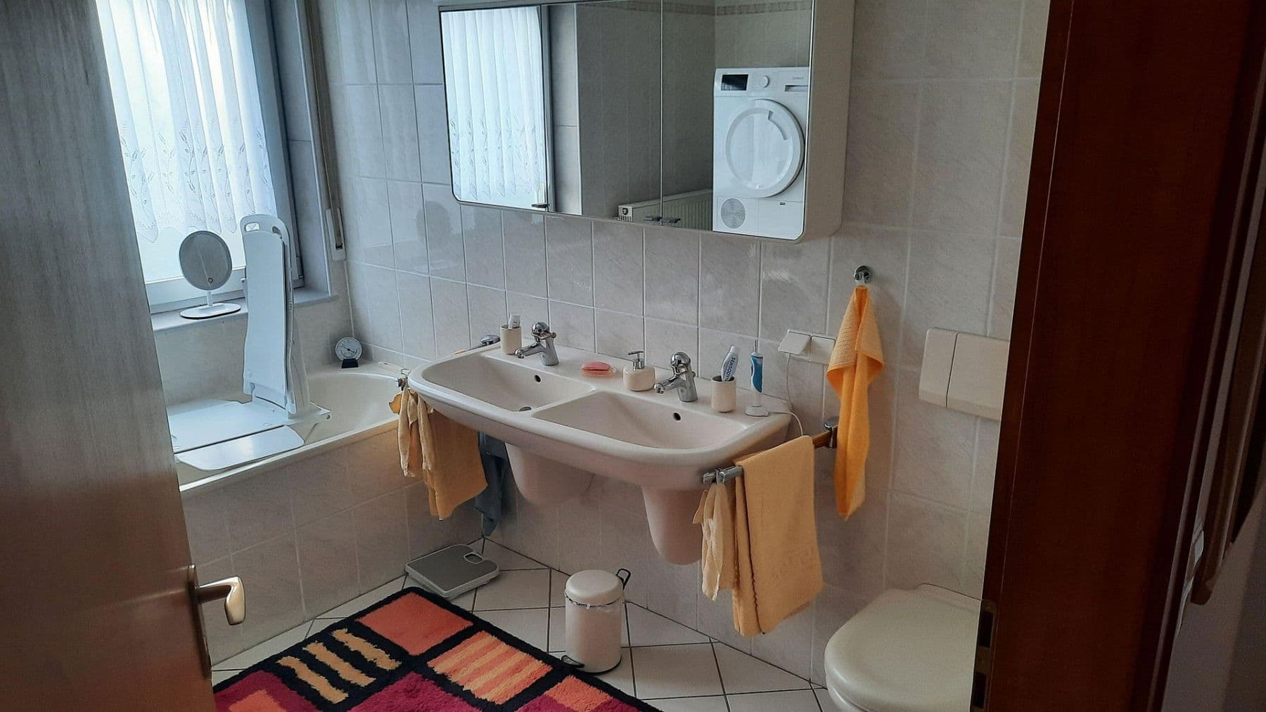 Prenájom bytu 4-izbový 140 m², Hennenhecke 1, Hettenleidelheim, Porýnie-Falcko Prenájom bytu 4-izbový 140 m², Hennenhecke 1, Hettenleidelheim, Porýnie-Falcko