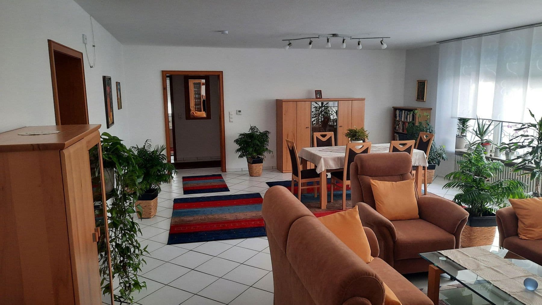 Prenájom bytu 4-izbový 140 m², Hennenhecke 1, Hettenleidelheim, Porýnie-Falcko Prenájom bytu 4-izbový 140 m², Hennenhecke 1, Hettenleidelheim, Porýnie-Falcko