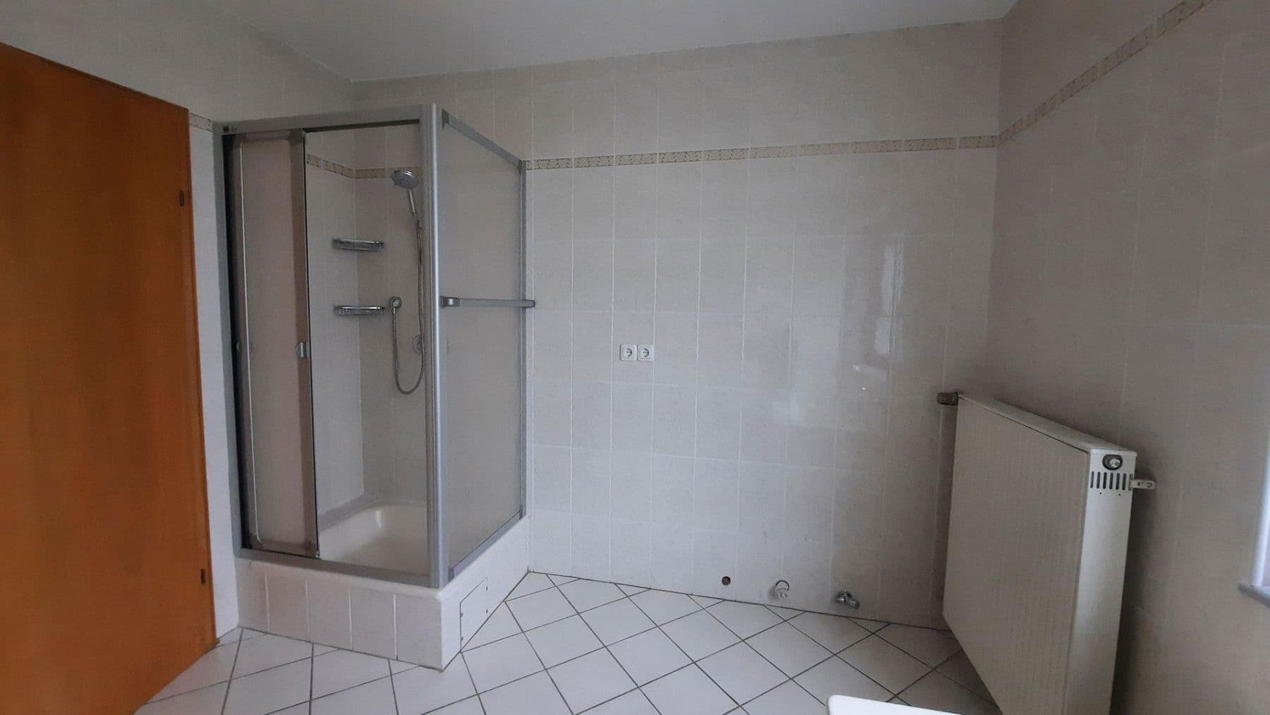 Prenájom bytu 4-izbový 140 m², Hennenhecke 1, Hettenleidelheim, Porýnie-Falcko Prenájom bytu 4-izbový 140 m², Hennenhecke 1, Hettenleidelheim, Porýnie-Falcko