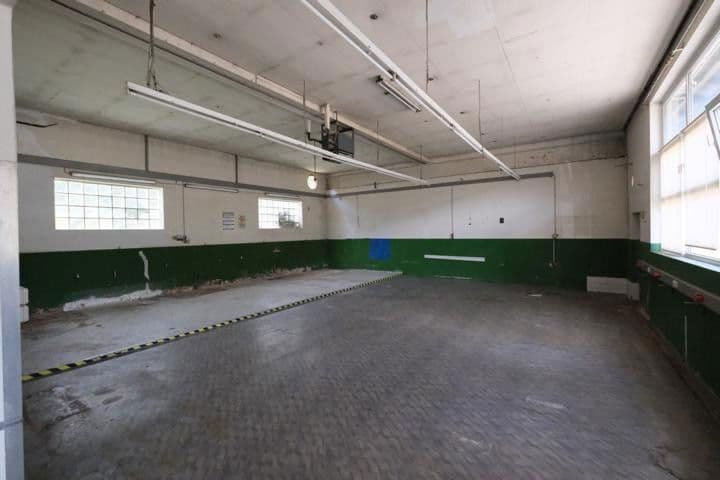 Prenájom nebytového priestoru 300 m², Rodalben, Porýnie-Falcko Prenájom nebytového priestoru 300 m², Rodalben, Porýnie-Falcko