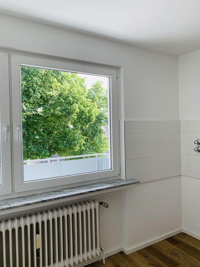 Prenájom bytu 3-izbový 70 m², Lütgendortmunder Hellweg 95, Dortmund, Severné Porýnie - Westfálsko Prenájom bytu 3-izbový 70 m², Lütgendortmunder Hellweg 95, Dortmund, Severné Porýnie - Westfálsko