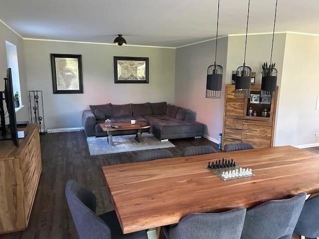 Predaj domu 280 m², pozemek 2.813 m², Barßel, Dolné Sasko Predaj domu 280 m², pozemek 2.813 m², Barßel, Dolné Sasko