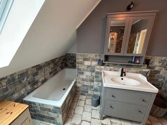 Predaj domu 280 m², pozemek 2.813 m², Barßel, Dolné Sasko Predaj domu 280 m², pozemek 2.813 m², Barßel, Dolné Sasko