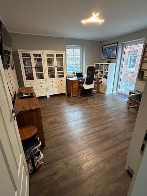 Predaj domu 280 m², pozemek 2.813 m², Barßel, Dolné Sasko Predaj domu 280 m², pozemek 2.813 m², Barßel, Dolné Sasko