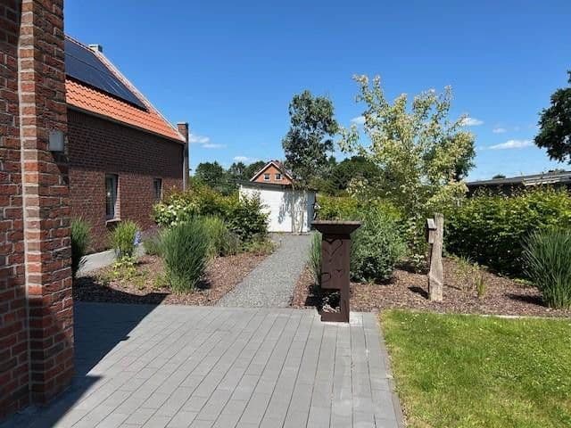 Predaj domu 280 m², pozemek 2.813 m², Barßel, Dolné Sasko Predaj domu 280 m², pozemek 2.813 m², Barßel, Dolné Sasko