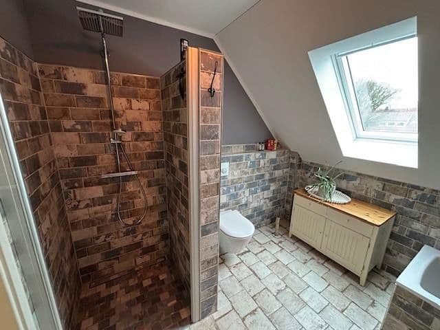 Predaj domu 280 m², pozemek 2.813 m², Barßel, Dolné Sasko Predaj domu 280 m², pozemek 2.813 m², Barßel, Dolné Sasko