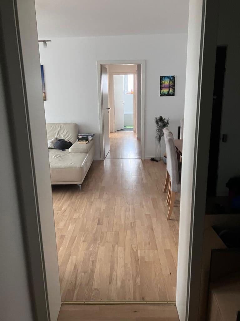 Prenájom bytu 3-izbový 82 m², Sigmund-Freud-Straße 76, Frankfurt, Hesensko Prenájom bytu 3-izbový 82 m², Sigmund-Freud-Straße 76, Frankfurt, Hesensko