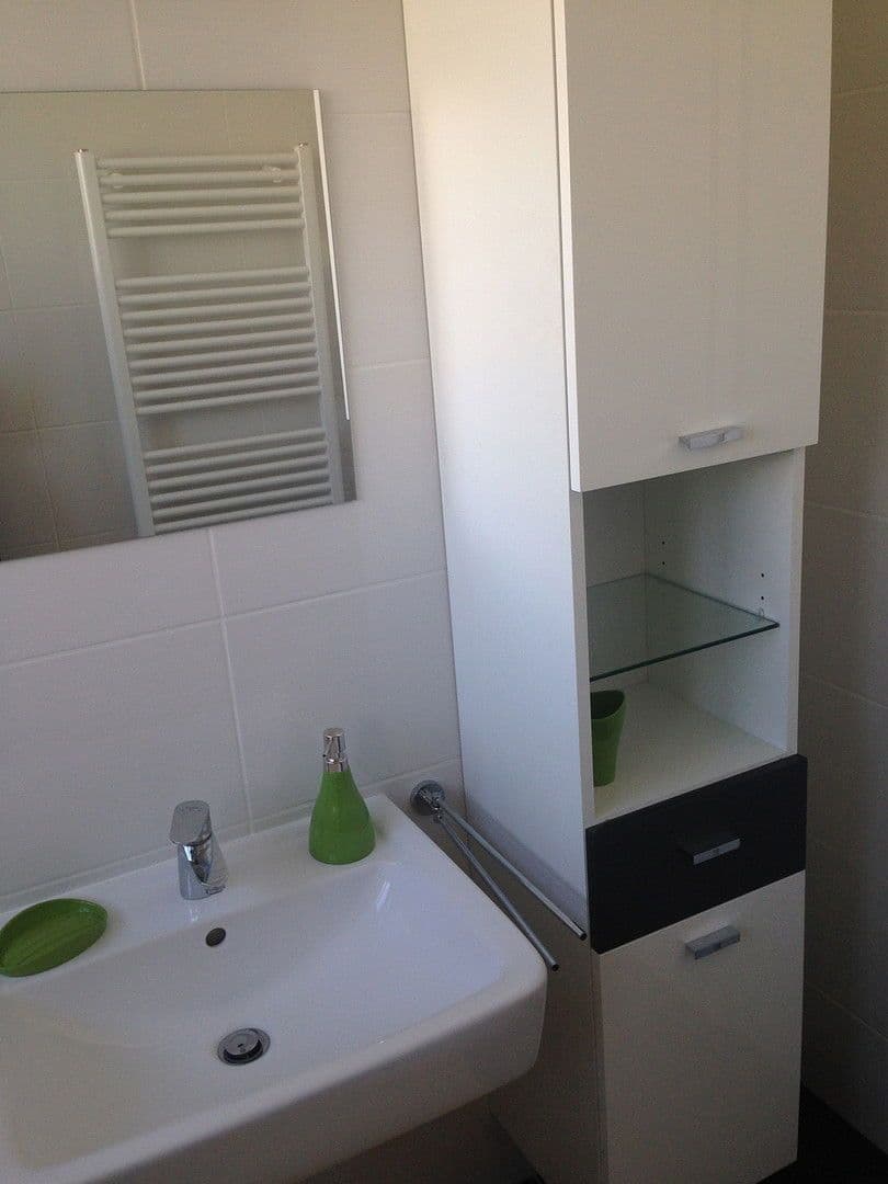 Prenájom bytu 3-izbový 82 m², Sigmund-Freud-Straße 76, Frankfurt, Hesensko Prenájom bytu 3-izbový 82 m², Sigmund-Freud-Straße 76, Frankfurt, Hesensko