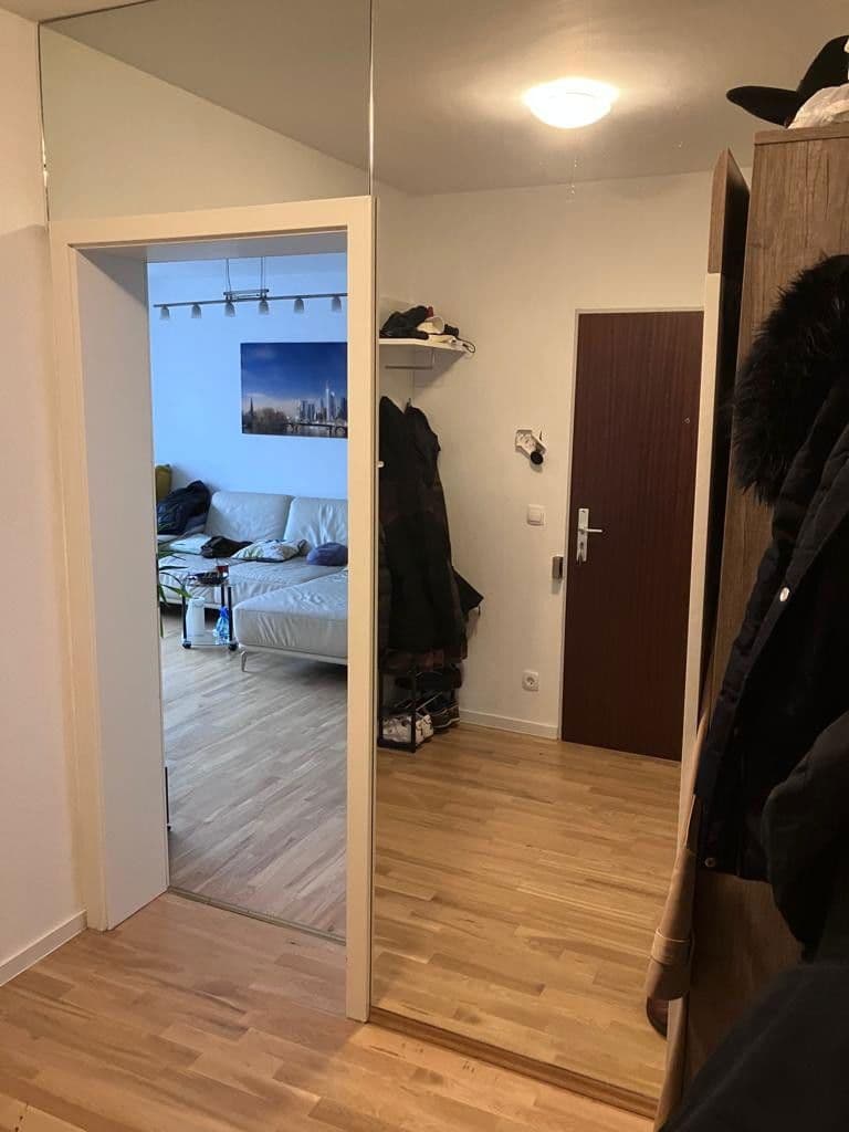 Prenájom bytu 3-izbový 82 m², Sigmund-Freud-Straße 76, Frankfurt, Hesensko Prenájom bytu 3-izbový 82 m², Sigmund-Freud-Straße 76, Frankfurt, Hesensko