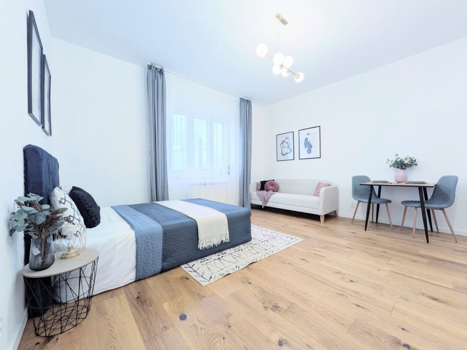 Prenájom bytu 1-izbový 30 m², Petrohradská, Praha, Praha Prenájom bytu 1-izbový 30 m², Petrohradská, Praha, Praha