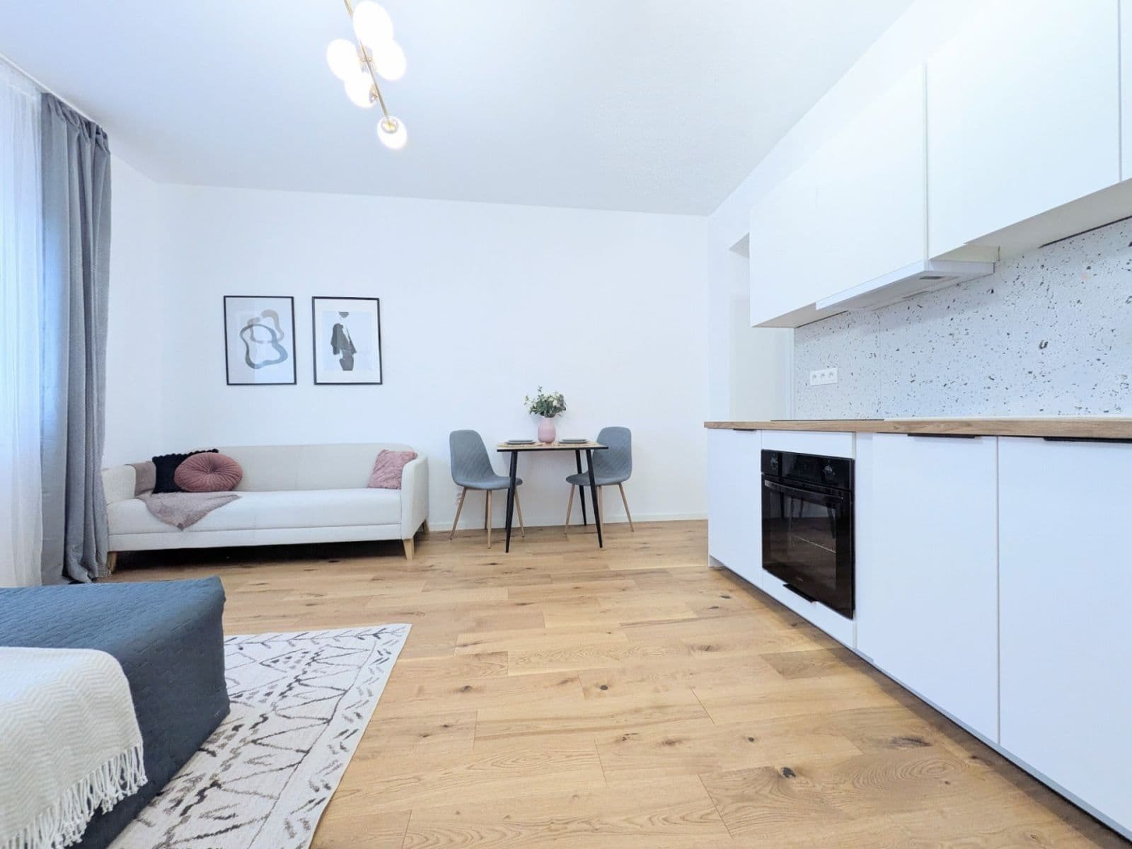 Prenájom bytu 1-izbový 30 m², Petrohradská, Praha, Praha Prenájom bytu 1-izbový 30 m², Petrohradská, Praha, Praha