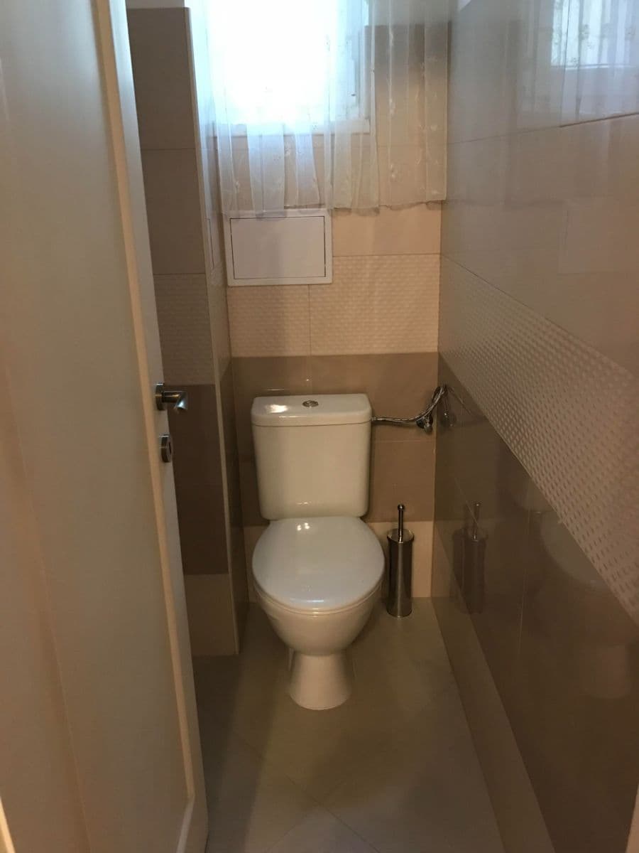 Predaj bytu 4-izbový 110 m², Na Valech, Poděbrady, Středočeský kraj Predaj bytu 4-izbový 110 m², Na Valech, Poděbrady, Středočeský kraj