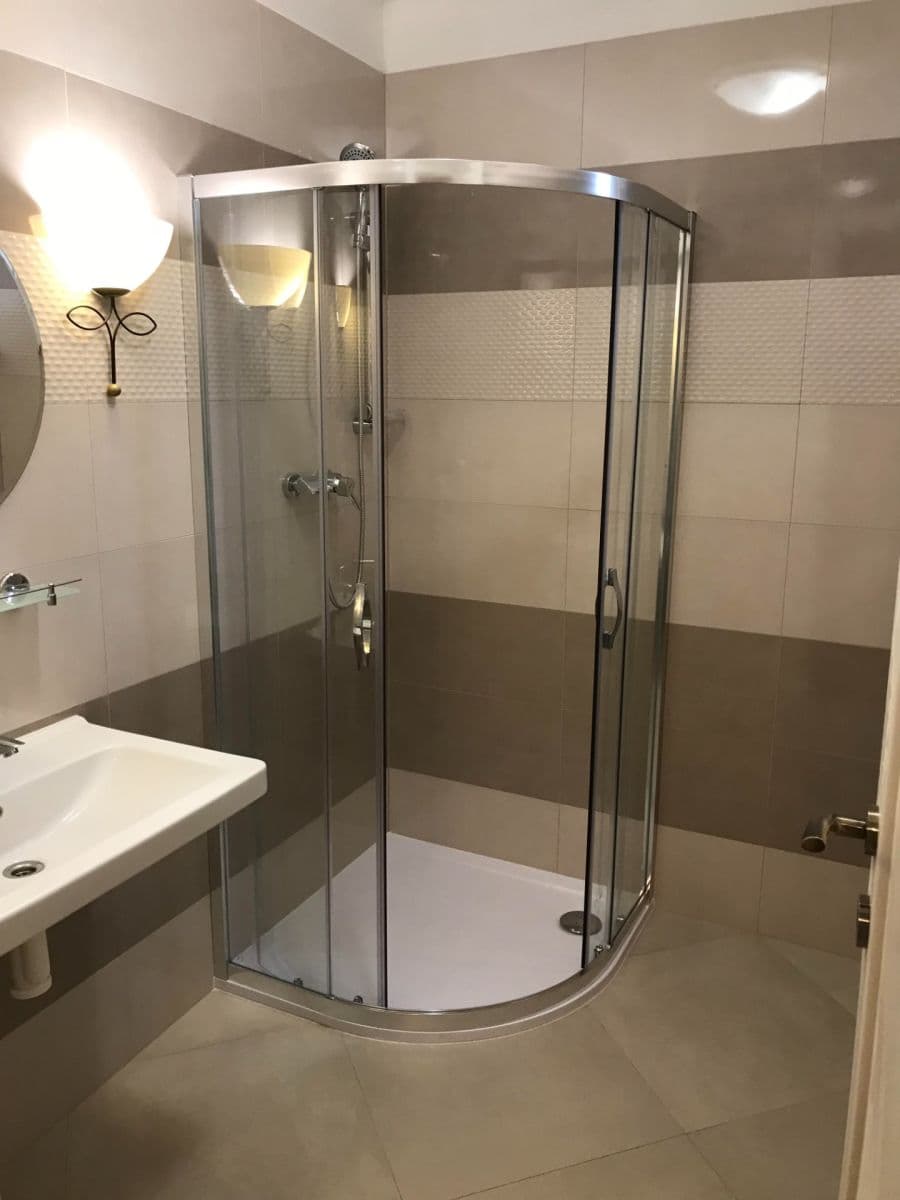 Predaj bytu 4-izbový 110 m², Na Valech, Poděbrady, Středočeský kraj Predaj bytu 4-izbový 110 m², Na Valech, Poděbrady, Středočeský kraj