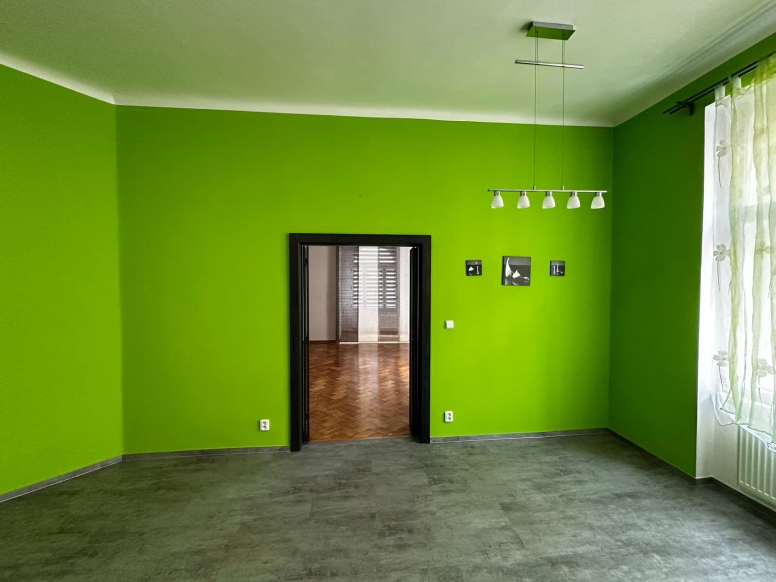 Prenájom bytu 3-izbový 110 m², Budečská, Praha, Praha Prenájom bytu 3-izbový 110 m², Budečská, Praha, Praha