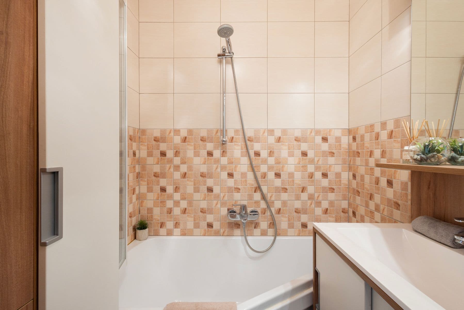 Predaj bytu 1-izbový 40 m², Kafkova, Praha, Praha Predaj bytu 1-izbový 40 m², Kafkova, Praha, Praha